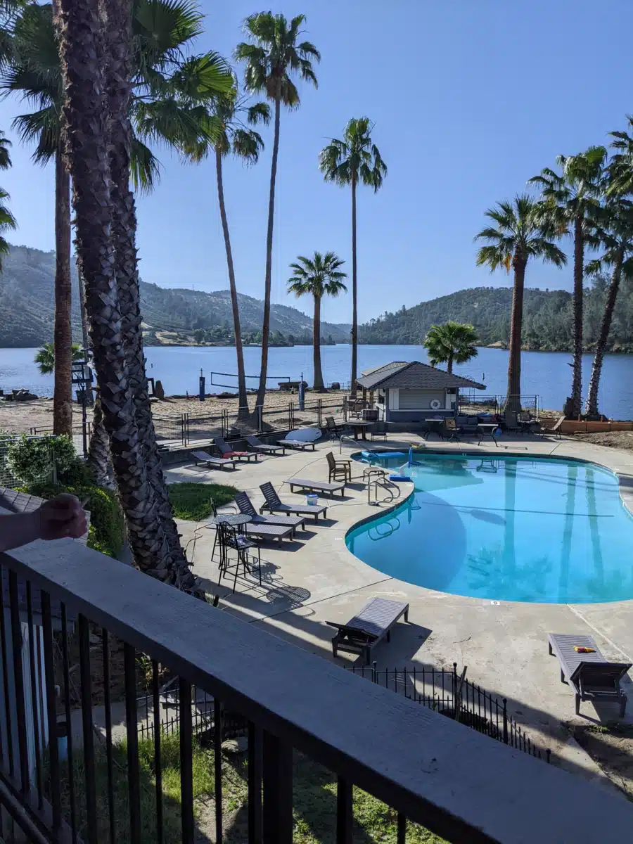 Lakes Treatment Center Inc